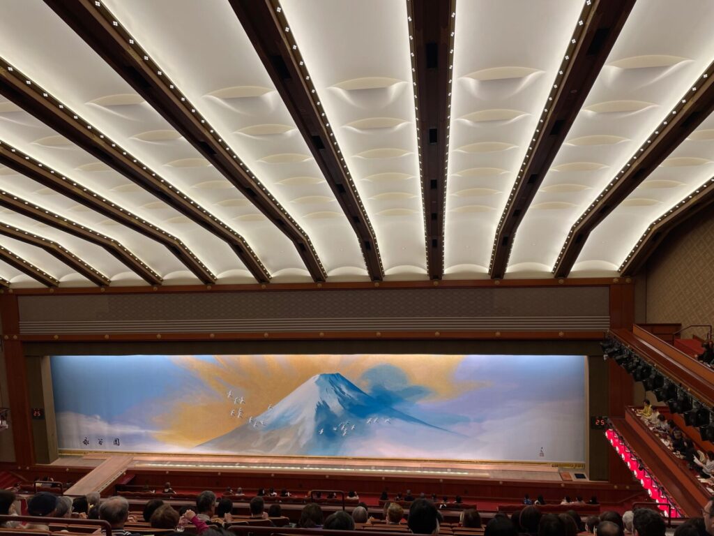 横山大観 富士山 緞帳